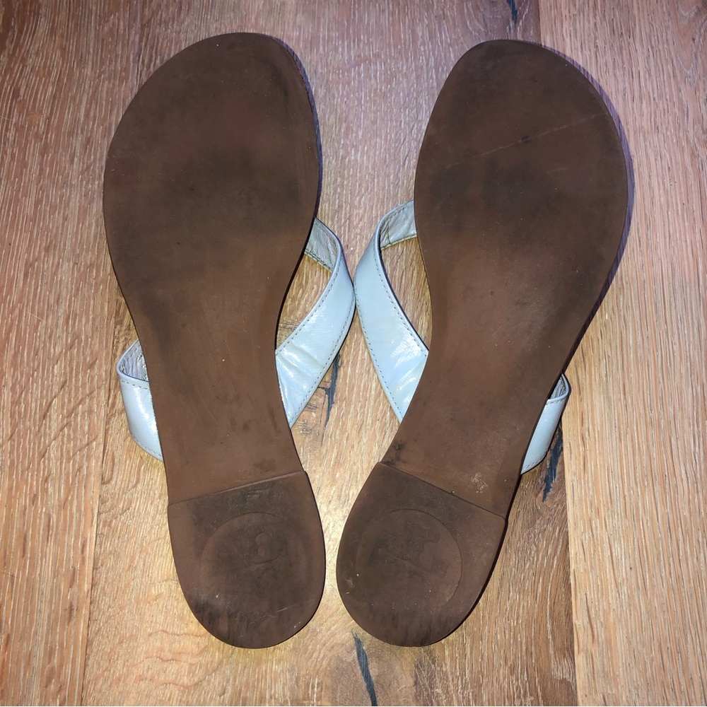 Tory Burch Thora Blue Patent Leather Thong Sandals sz10 price firm! - Picture 3 of 4